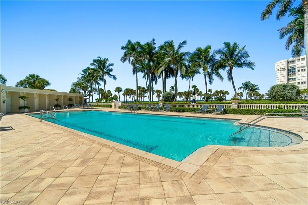 4021 Gulf Shore Blvd N, Unit 1804, Naples, FL 34103 Photo