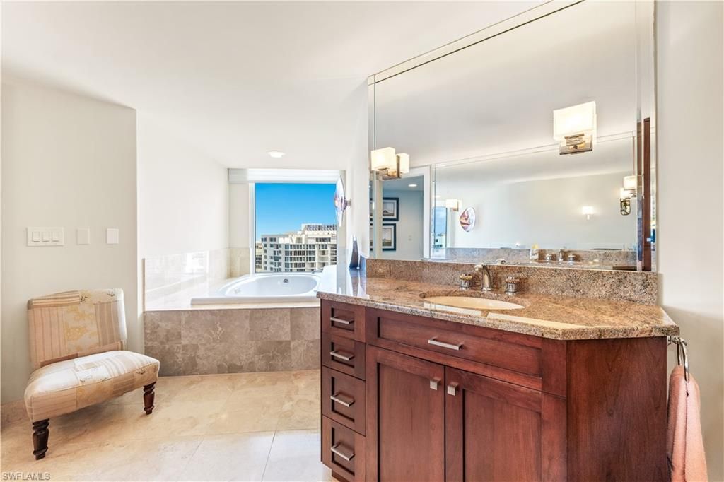 4021 Gulf Shore Blvd N, Unit 1804, Naples, FL 34103 Photo