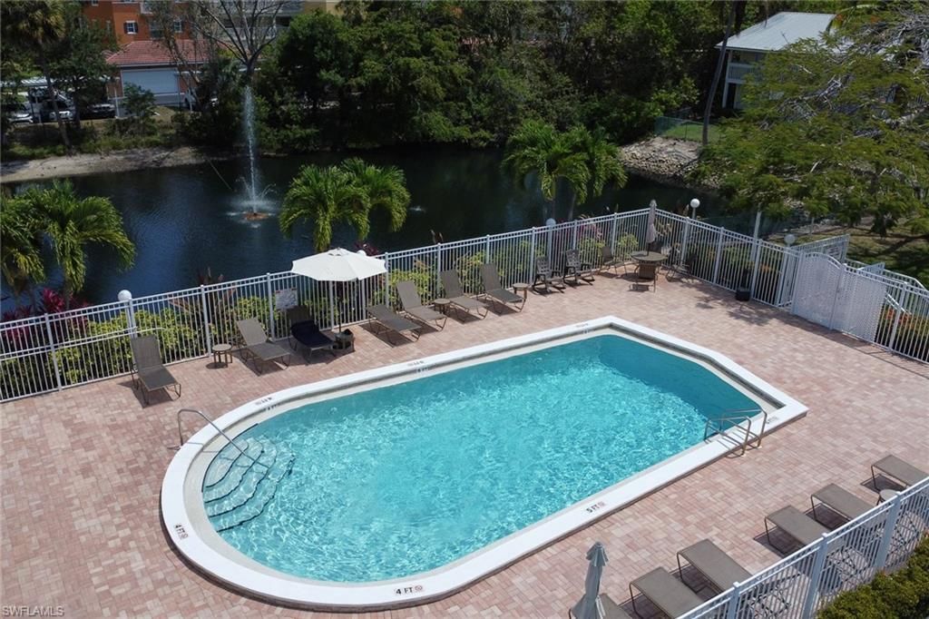 4635 Bayshore Dr, Unit P4, Naples, FL 34112 Photo