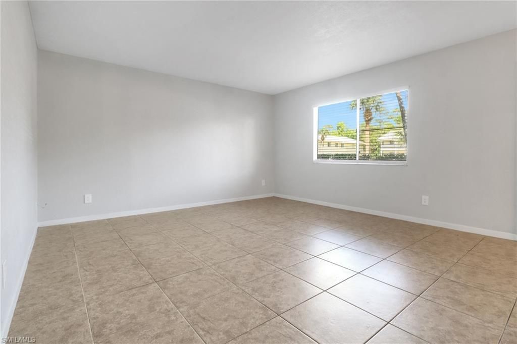 4635 Bayshore Dr, Unit P4, Naples, FL 34112 Photo