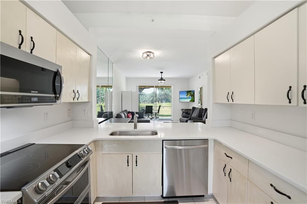 9250 Highland Woods Blvd, Unit 2105, Bonita Springs, FL 34135 Photo