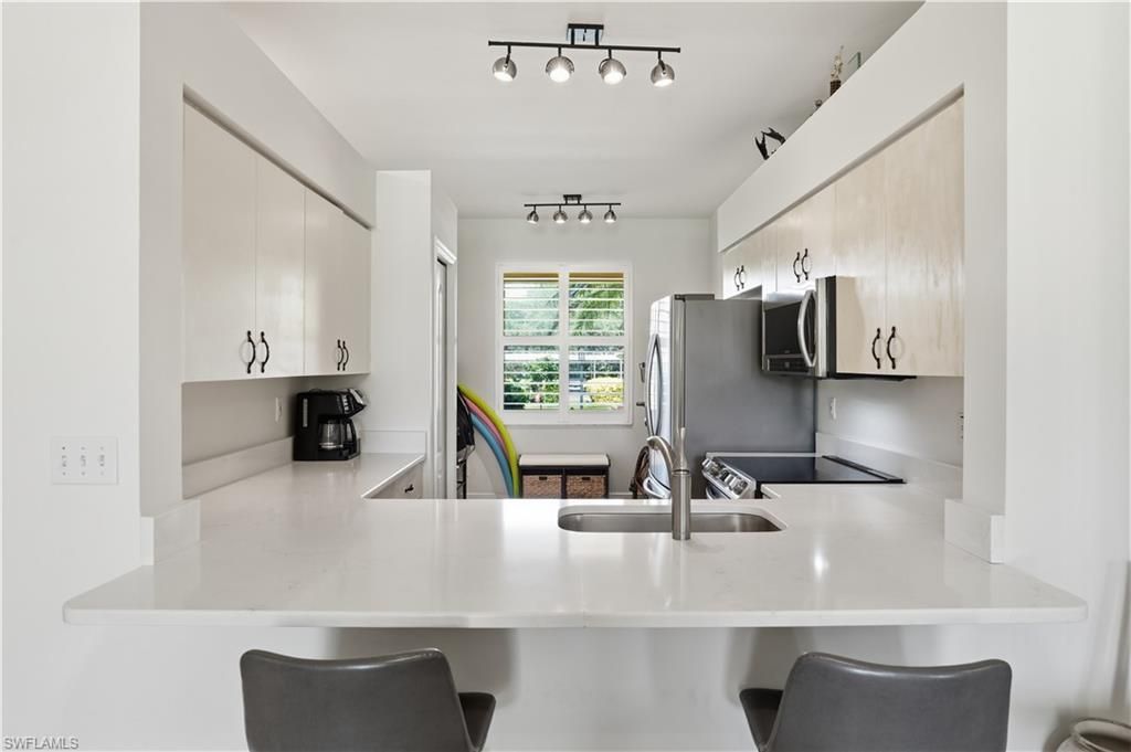 9250 Highland Woods Blvd, Unit 2105, Bonita Springs, FL 34135 Photo