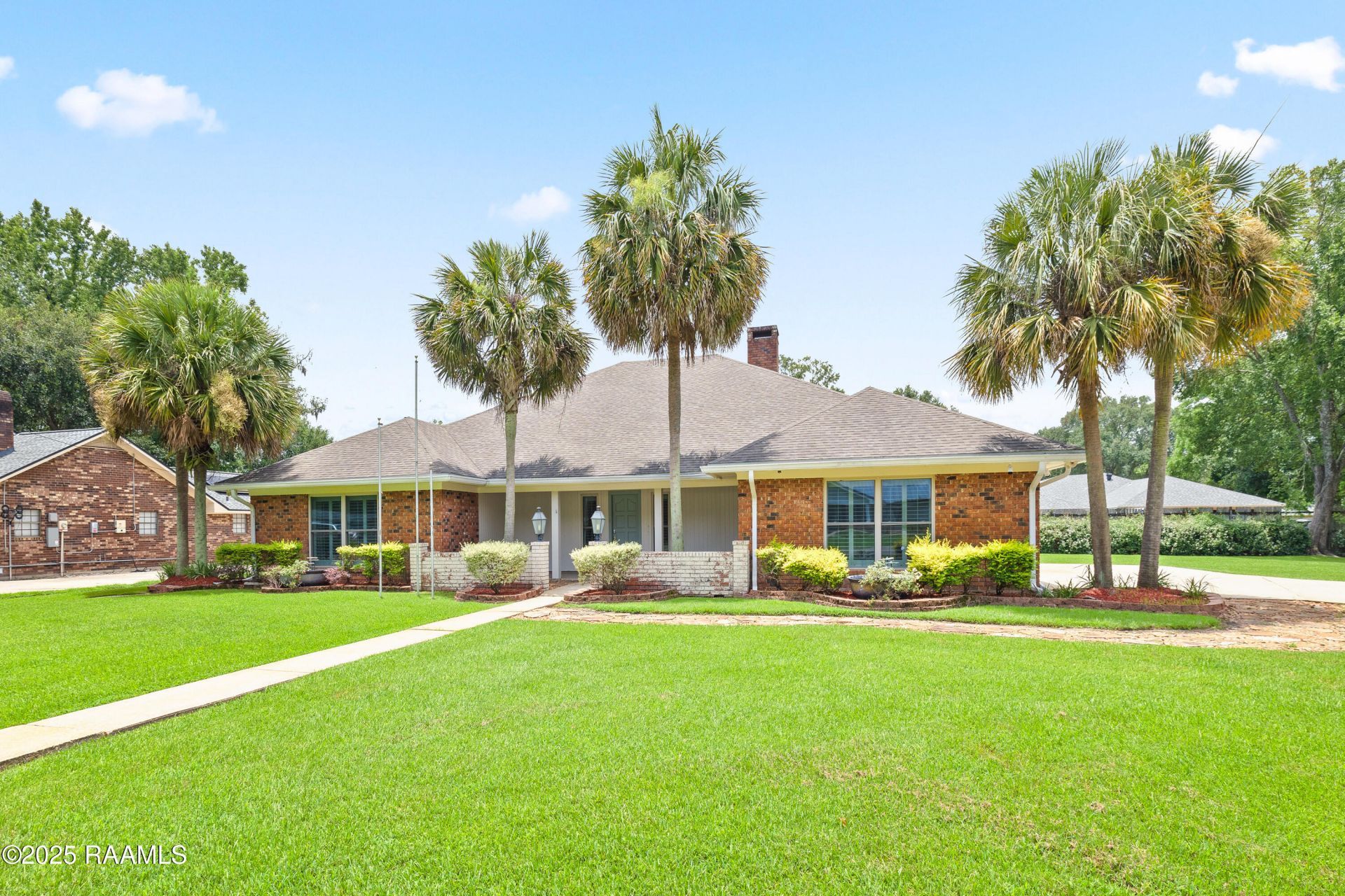 1127 N Monte Blanc Drive, Abbeville, LA 70510 Main Photo