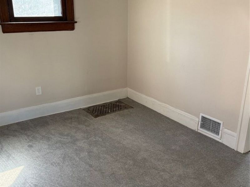 1103 Sawyer Avenue, Akron, OH 44310 Photo 6