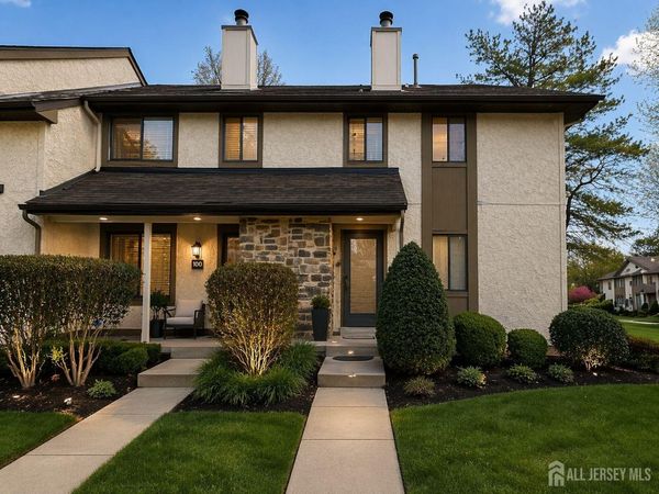 101 Hampshire Drive, Plainsboro, NJ 08536