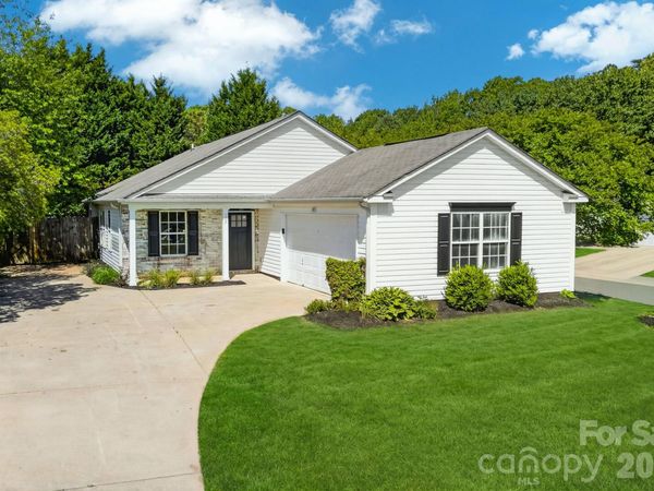 102 Daventry Place, Mooresville, NC 28117