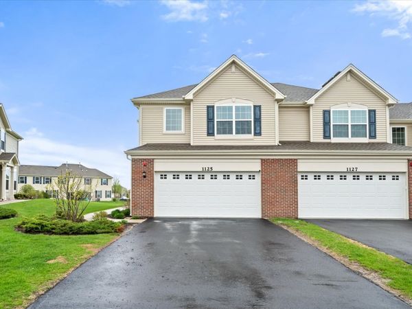 1125 Hawk Hollow Drive, Yorkville, IL 60560