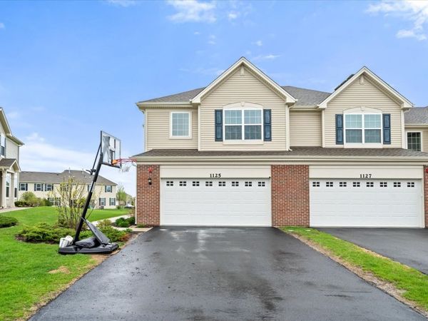 1125 Hawk Hollow Drive , Yorkville, IL 60560