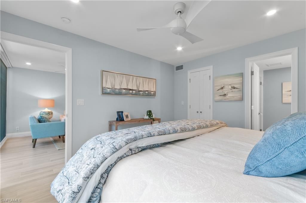 658 Broad Ave S, Unit J658, Naples, FL 34102 Photo