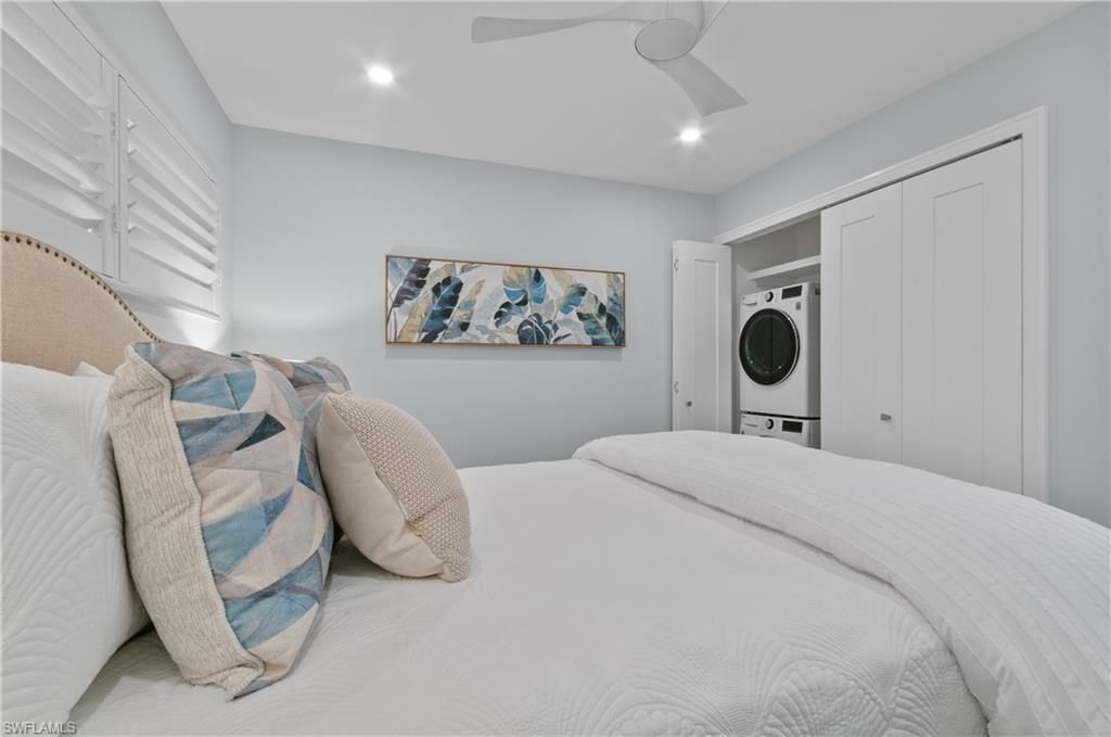 658 Broad Ave S, Unit J658, Naples, FL 34102 Photo