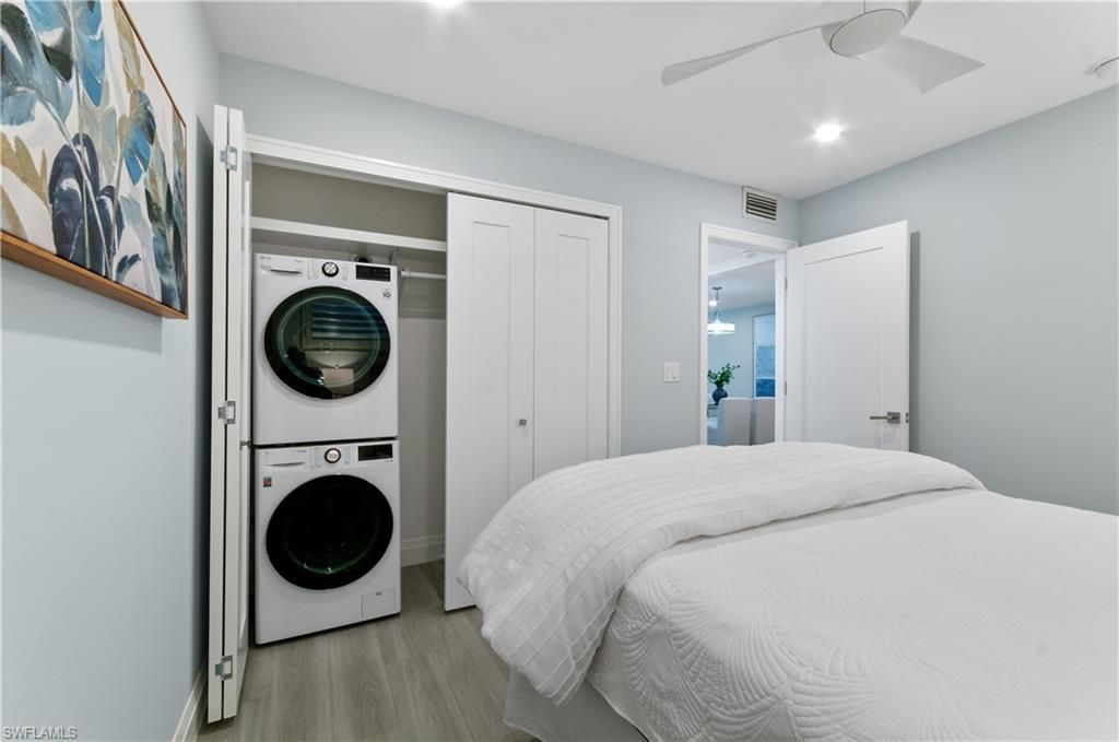 658 Broad Ave S, Unit J658, Naples, FL 34102 Photo