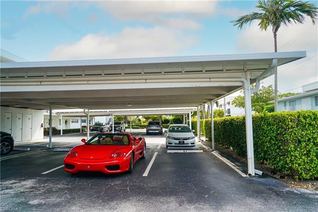 658 Broad Ave S, Unit J658, Naples, FL 34102 Photo