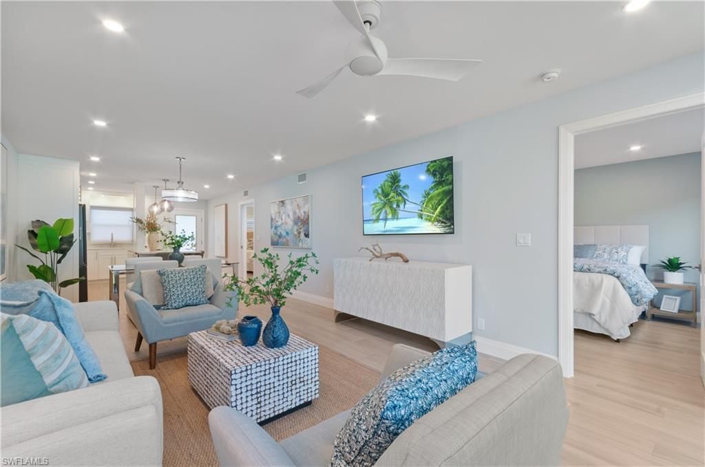 658 Broad Ave S, Unit J658, Naples, FL 34102 Photo