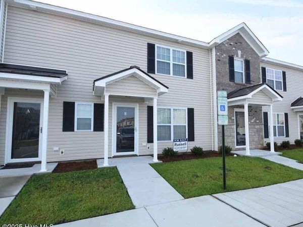 128 Chandler Drive, Unit C, Greenville, NC 27834