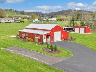 9651 Bent Mountain RD Bent Mountain, VA 24059