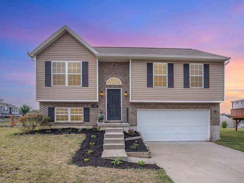 1157 Gemstone Pointe Drive, Walton, KY 41094 Photo 2