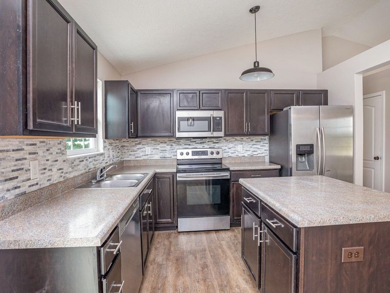 1157 Gemstone Pointe Drive, Walton, KY 41094 Photo 7