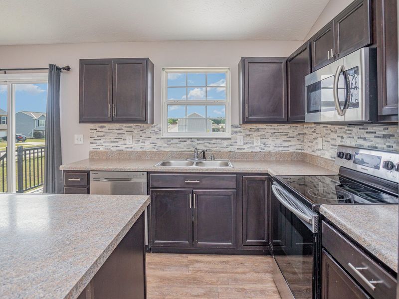 1157 Gemstone Pointe Drive, Walton, KY 41094 Photo 8