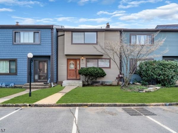 457 Brookside Ln, Hillsborough, NJ 08844