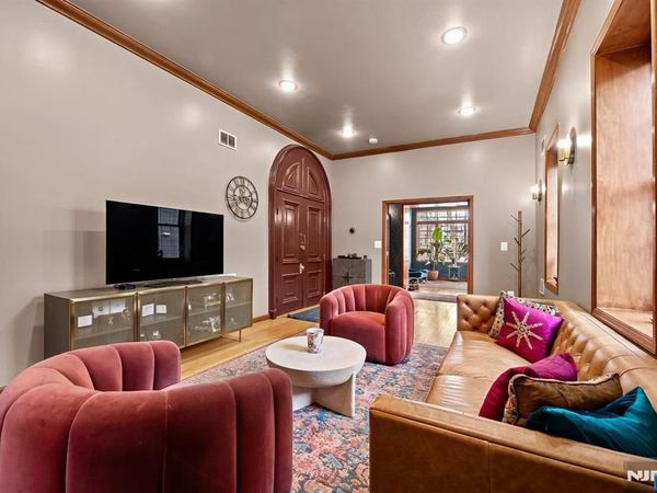 20 Reservoir Avenue 2, Unit 2, NEW BRUNSWICK, NJ 08901