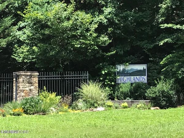 Racoon Lane, Pioneer, TN 37847