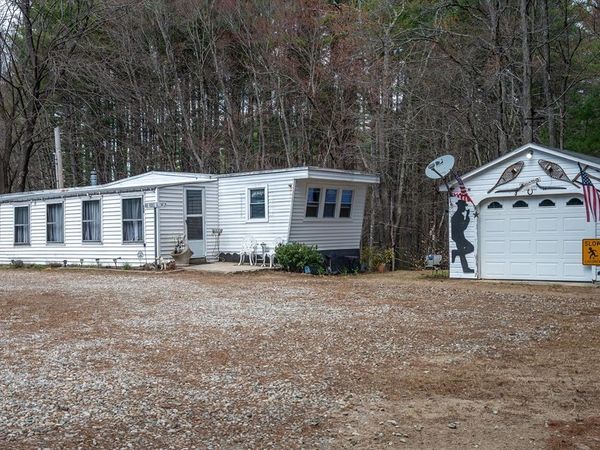 87 Turnpike Road, Townsend, MA 01469