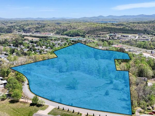 641 Windy Ridge Road, Blue Ridge, GA 30513