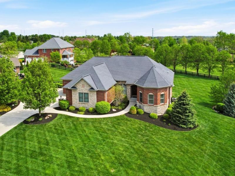 6100 Winding Creek Boulevard, Liberty Township, OH 45011 Photo 2