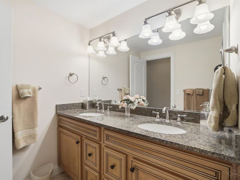 6100 Winding Creek Boulevard, Liberty Township, OH 45011 Photo 57