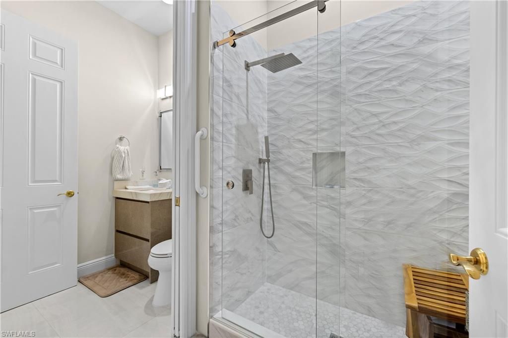 9041 Cherry Oaks Trl, Unit 201, Naples, FL 34114 Photo