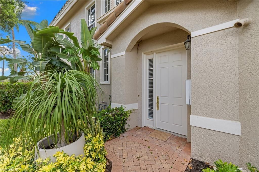 9041 Cherry Oaks Trl, Unit 201, Naples, FL 34114 Photo
