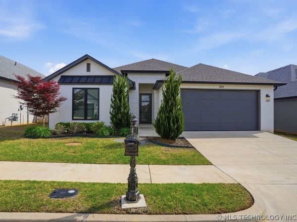 1114 W 86th Street , Tulsa, OK 74132