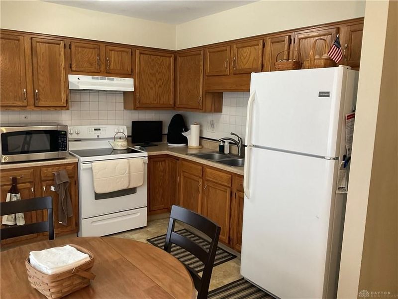 547 N Bridge Street, Gettysburg, OH 45328 Photo 3