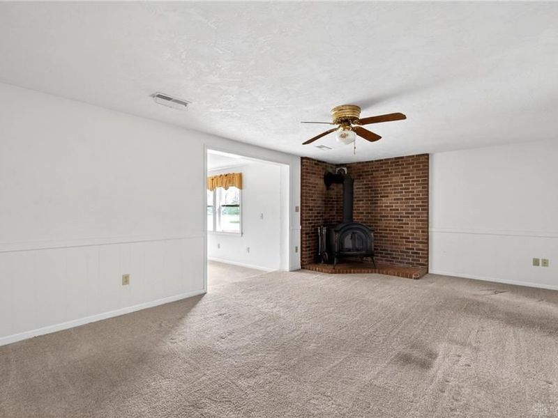 7988 McCool Road, Franklin Township, OH 45331 Photo 10