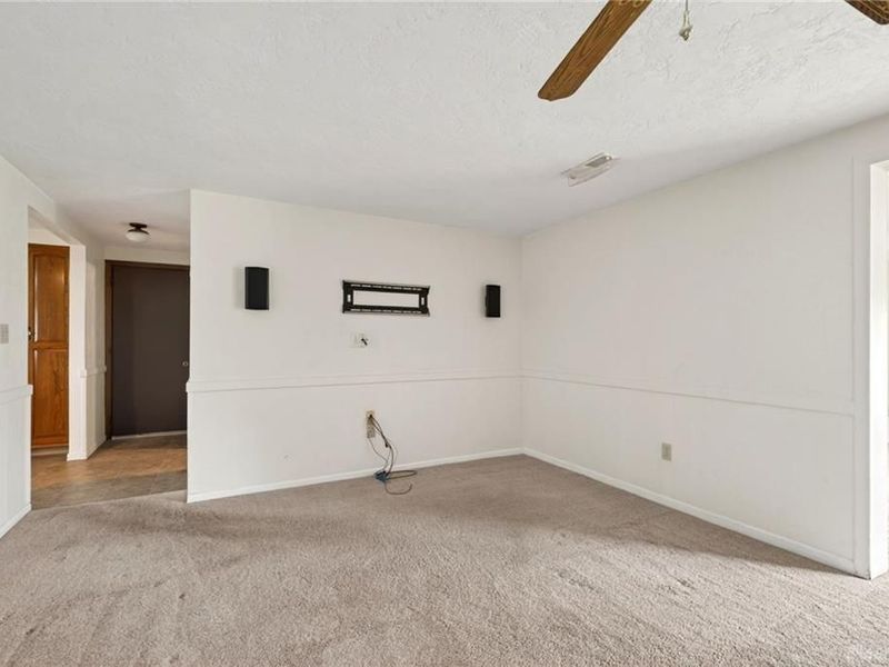 7988 McCool Road, Franklin Township, OH 45331 Photo 11