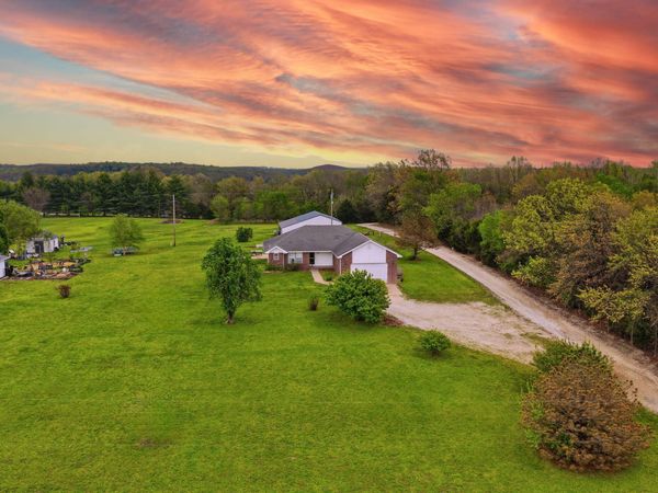 4430 S 170th Road, Bolivar, MO 65613