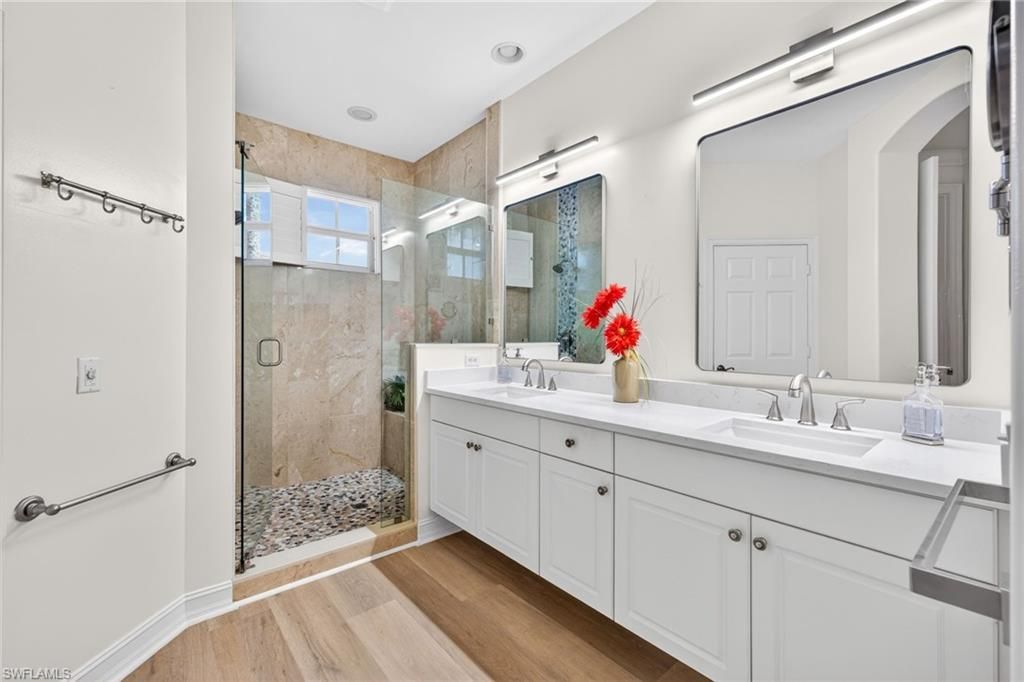 8251 Southern Hills Ct, Unit 203, Estero, FL 33928 Photo