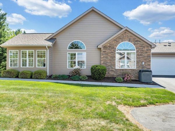 5650 Orchard Villas CIR , Roanoke, VA 24019