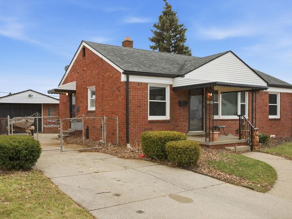 7324 Mckinley, Center Line, MI 48015