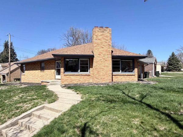 3601 Nebraska St., Sioux City, IA 51104