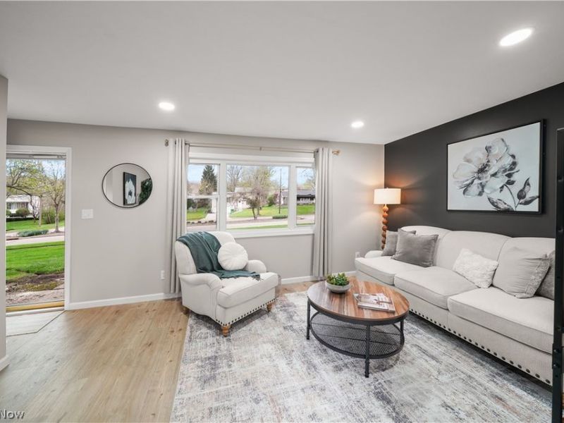 2051 Presidential Parkway, Unit 28, Twinsburg, OH 44087 Photo 2