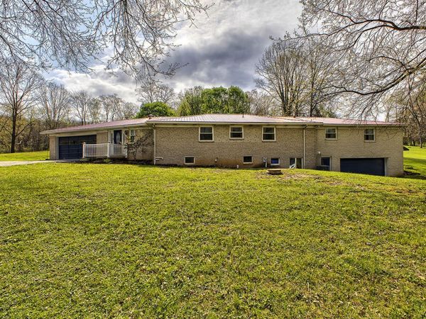 140 Keck Lane, Ruffs Dale, PA 15679