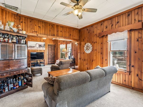 316 E Jackson Avenue, Des Moines, IA 50315