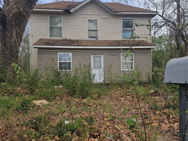 1216 Dayton Street , Muskogee, OK 74403