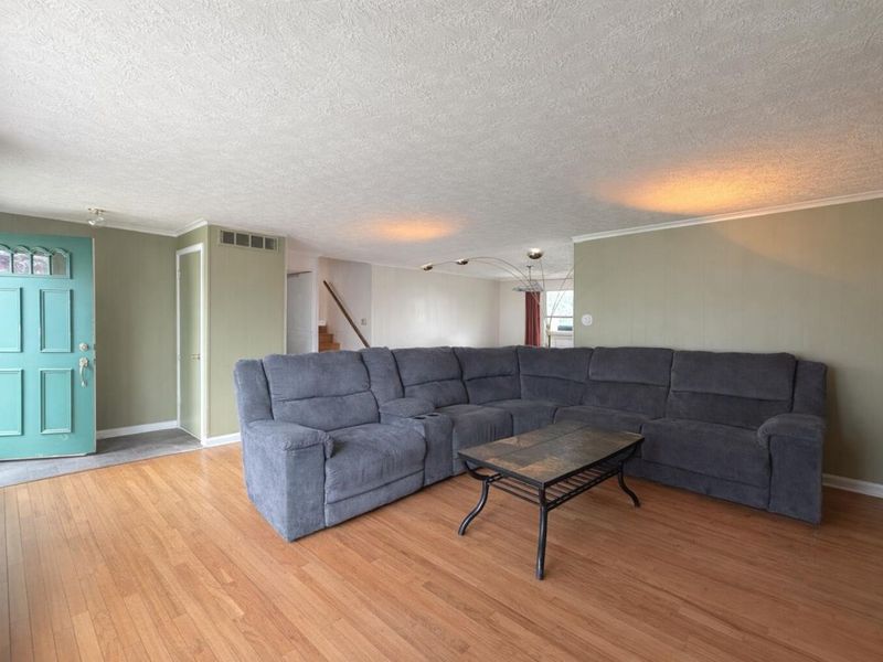 448 Ontario Avenue, Bellefontaine, OH 43311 Photo 2