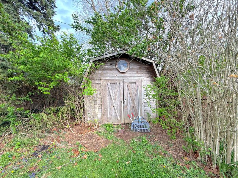 448 Ontario Avenue, Bellefontaine, OH 43311 Photo 27