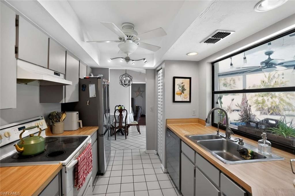 3418 SW 5th Pl, Cape Coral, FL 33914 Photo