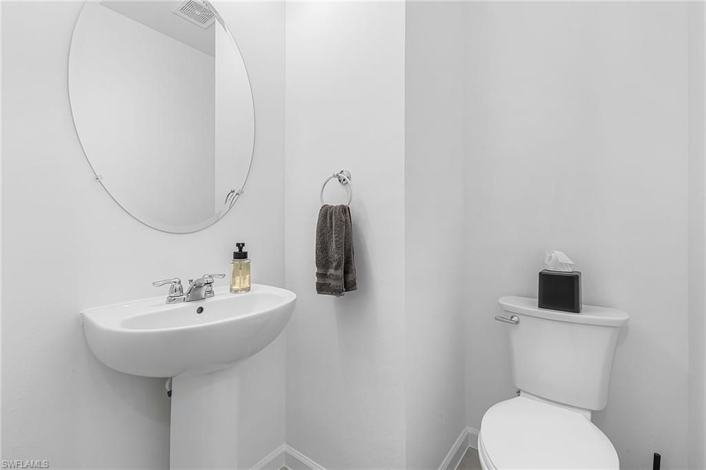 1682 Lake Jessup Cir, Cape Coral, FL 33909 Photo