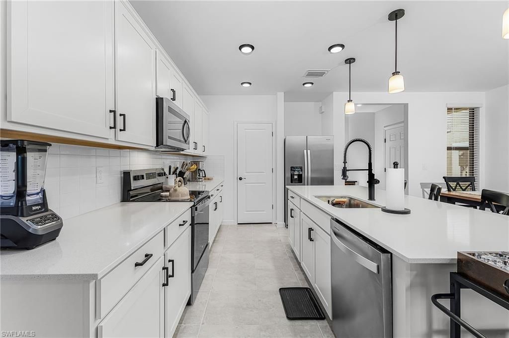 1682 Lake Jessup Cir, Cape Coral, FL 33909 Photo