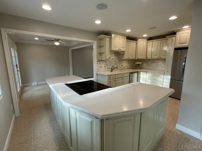 6368 Terra Court, Green Township, OH 45248 Photo 12